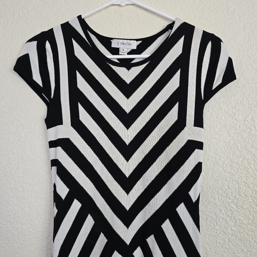 5 Twelve Black/White Patterned Kint Midi Dress (S) - Picture 3 of 8